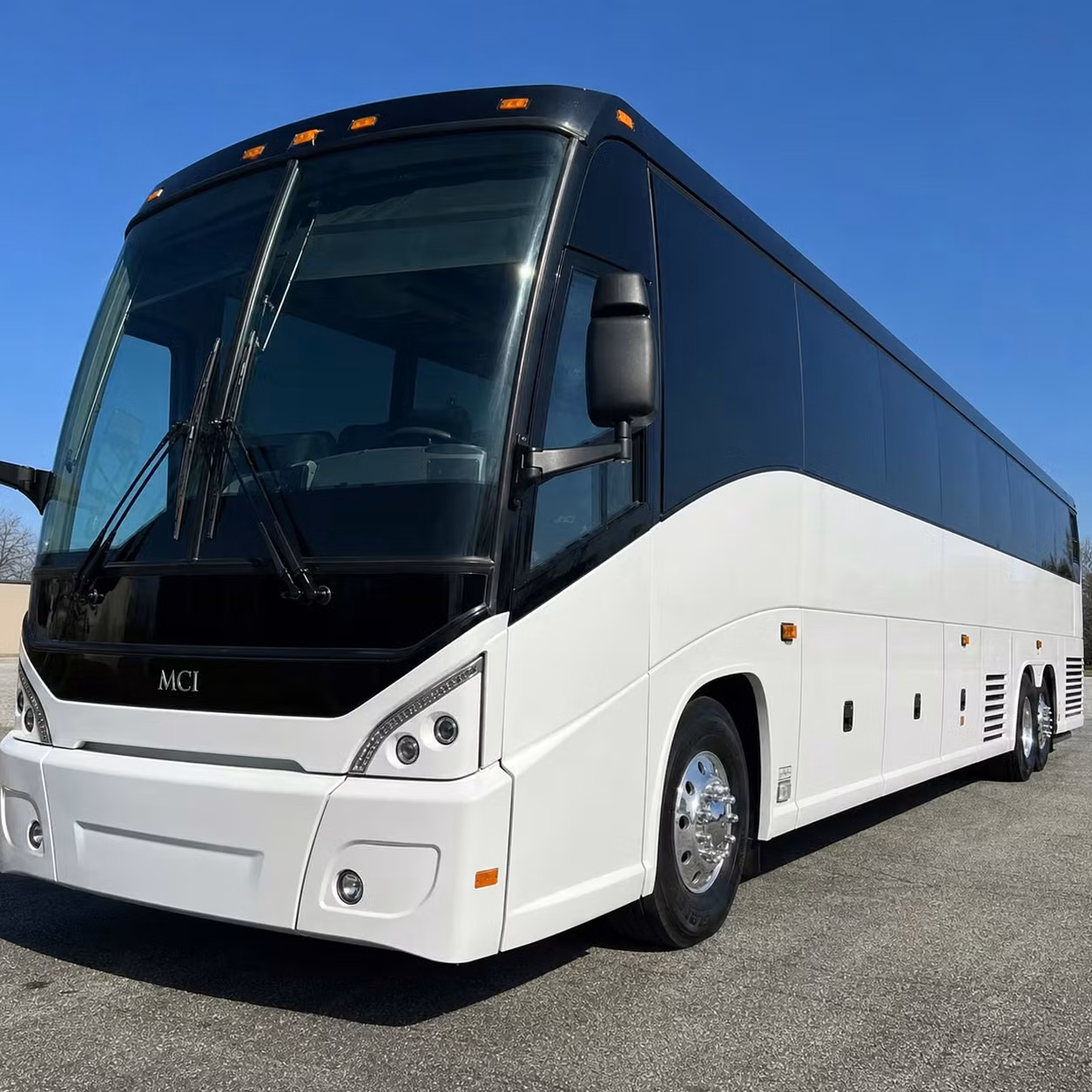akroncharterbus com connects you to corporate shuttle options for akron s downtown office corridor