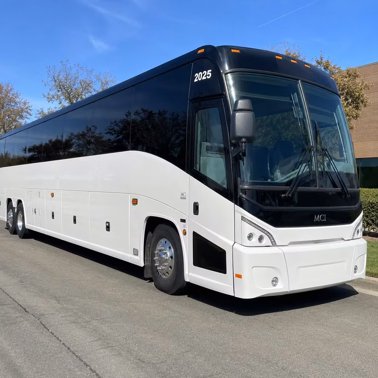 corporate group transportation for university of akron events and campus visits