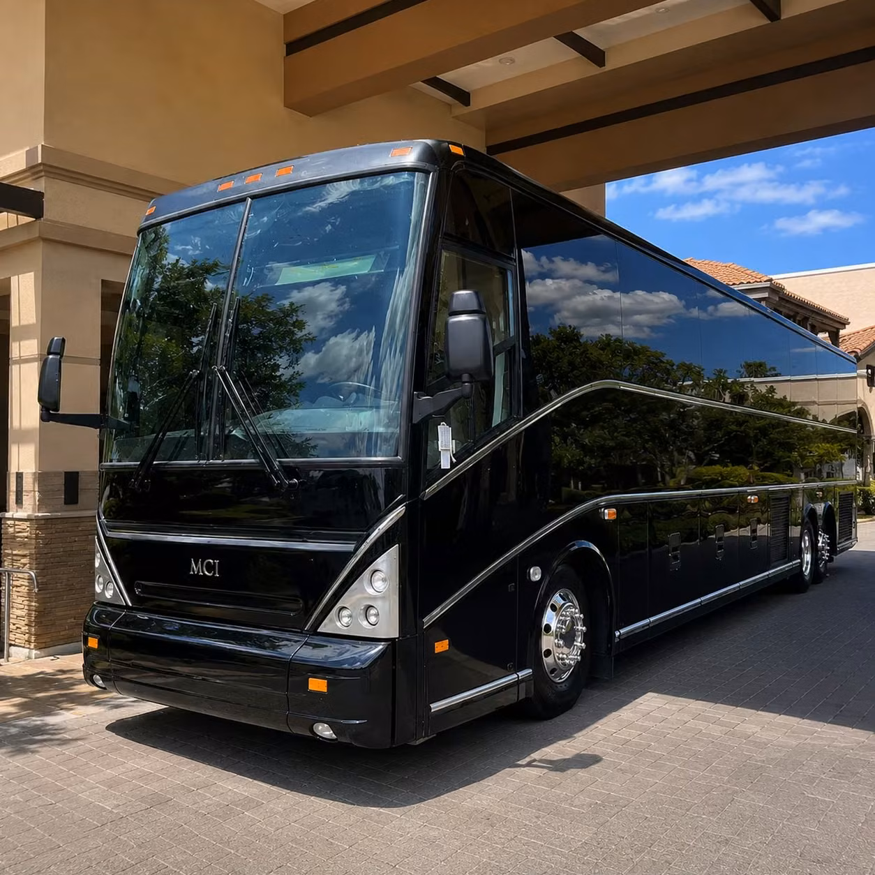 wedding shuttle bus rentals for akron and summit county venues